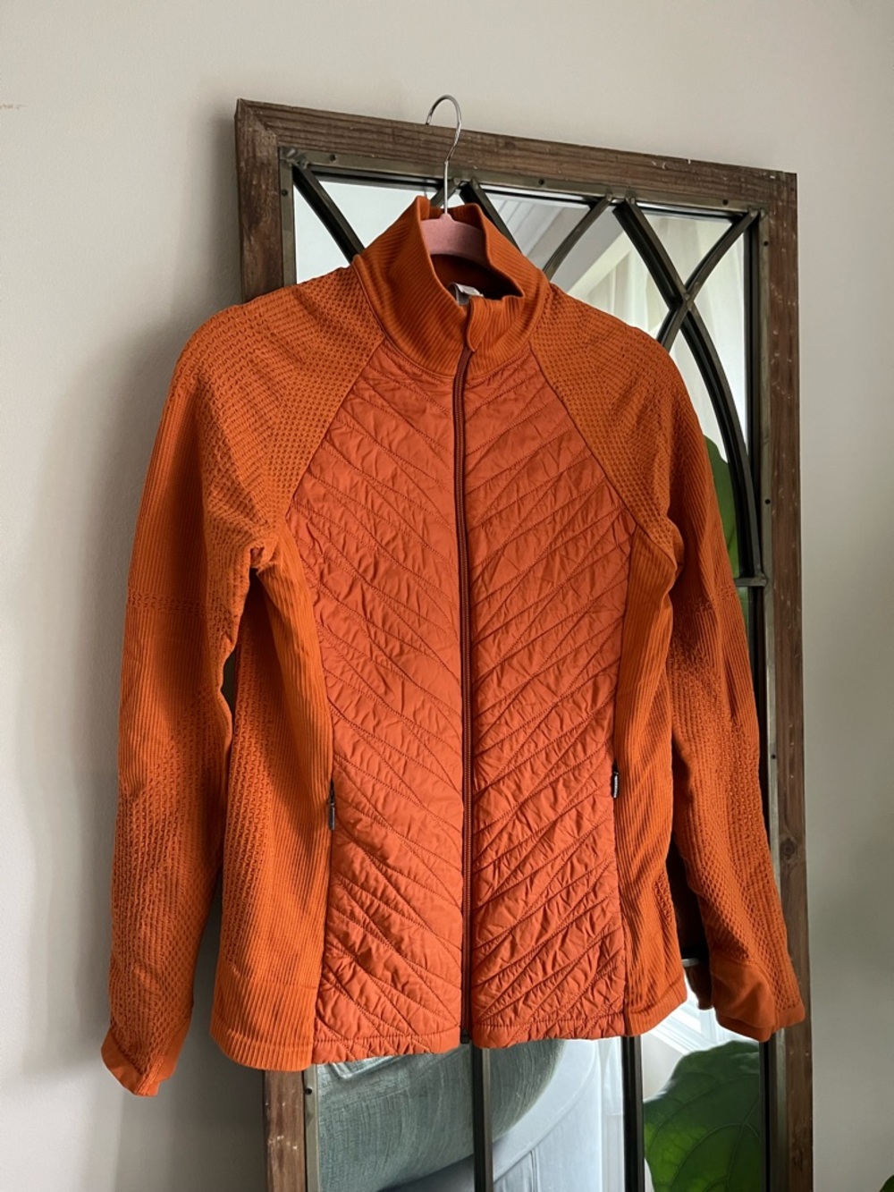 Athleta Flurry Force Insulated Primaloft Jacket - Picture 4 of 6